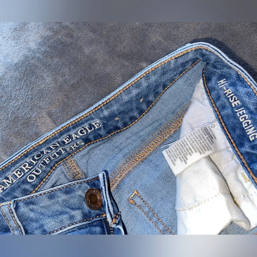 AE High Rise Jeans - Picture 3 of 3